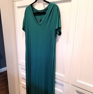 Green maxi dress